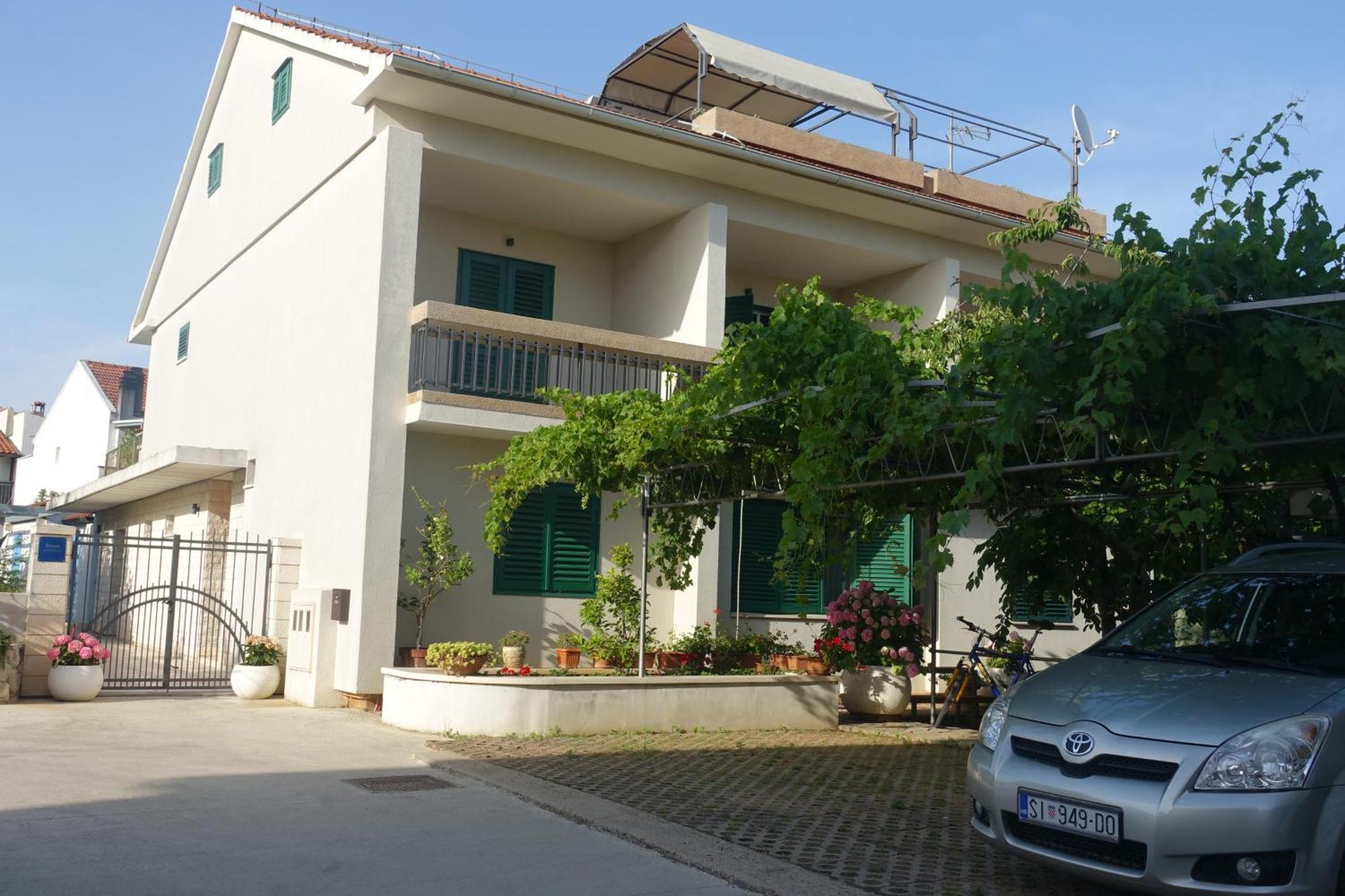 Apartment Tonka Vodice Exteriér fotografie